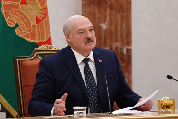 Лукашенко предложил России и КНДР сотрудничество «на троих»