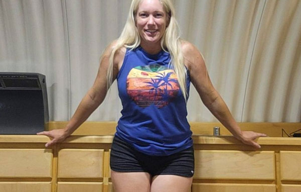 Женщина поселилась под землей в саду у подруги, чтобы сэкономить на аренде | Дорогая аренда в Калифорнии вынудила американку жить в бомбоубежище